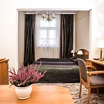 Grand Hotel